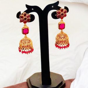Kundan Jhumka earrings